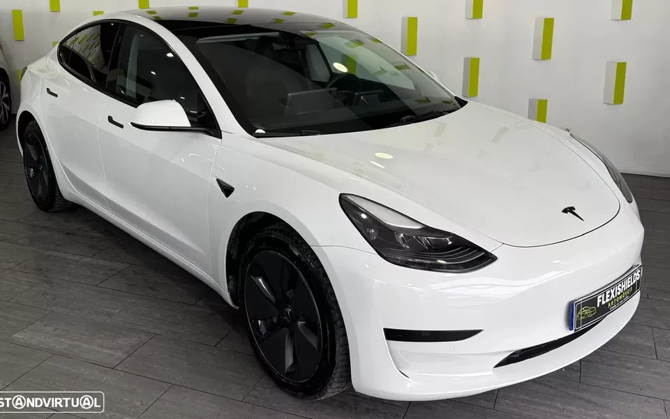 Tesla Model 3 Standard Range Plus RWD