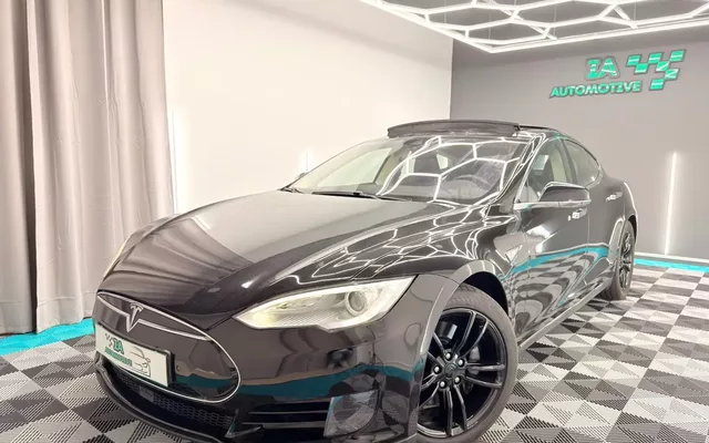 Tesla Model S 70