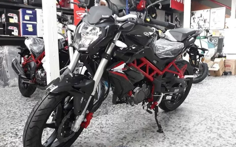 Benelli Otros BN 125 CBS