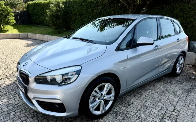 BMW 216 Active Tourer d Line Sport