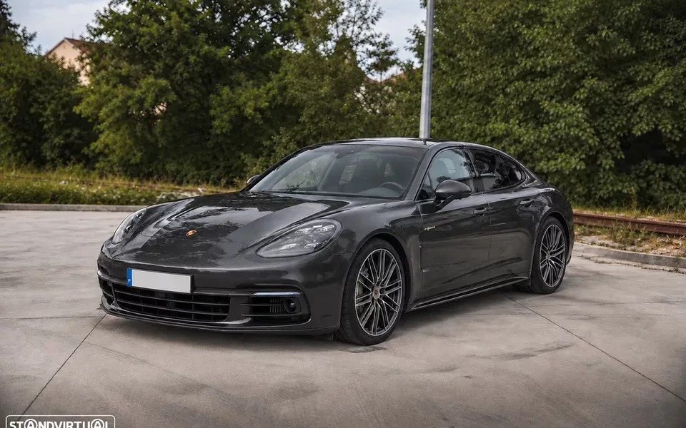 Porsche Panamera 4 E-Hybrid Executive