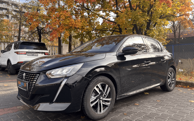 Peugeot 208 2021
