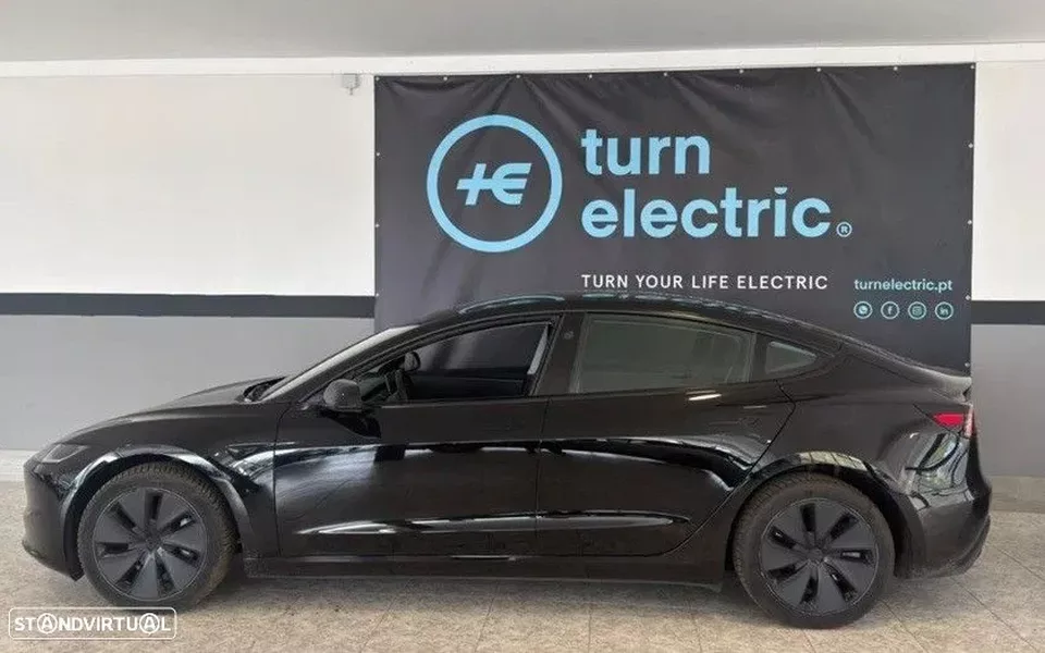 Tesla Model 3 Standard Range Plus RWD