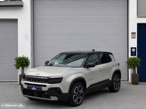 Jeep Avenger 54 kWh Summit Plus