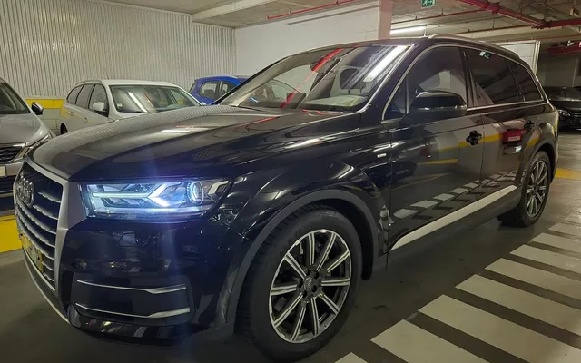 Audi Q7 3.0 TDi quattro S-line Tiptronic 7L