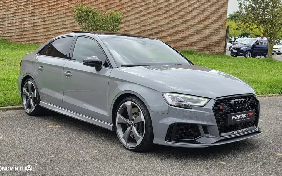 Audi RS3 Limousine S tronic
