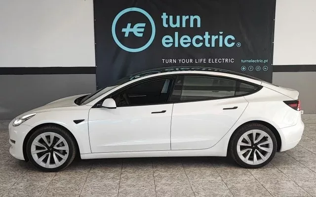 Tesla Model 3 Long Range AWD Dual Motor