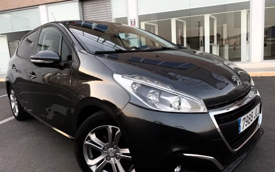 PEUGEOT 208 208 1.2 PureTech Access 82