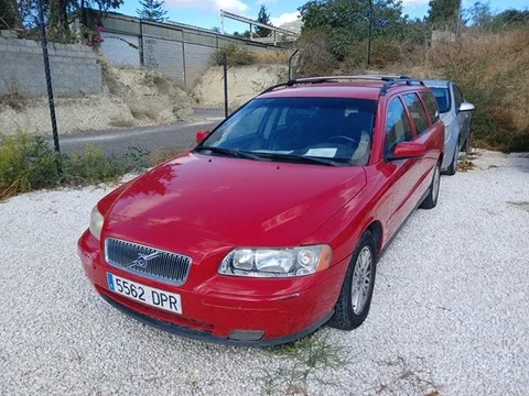VOLVO V70 V70 2.4 170 Aut.