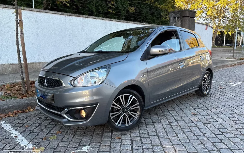 Mitsubishi Space Star 1.2 Intense Connect Edition