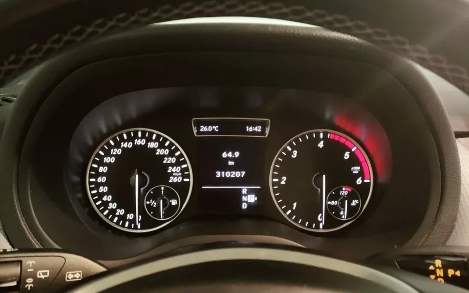 MERCEDES-BENZ Clase B B 180CDI BE Sport 7G-DCT