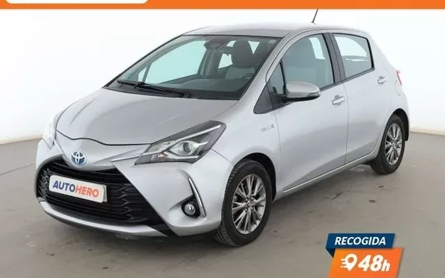 TOYOTA Yaris 1.5 Hybrid Active