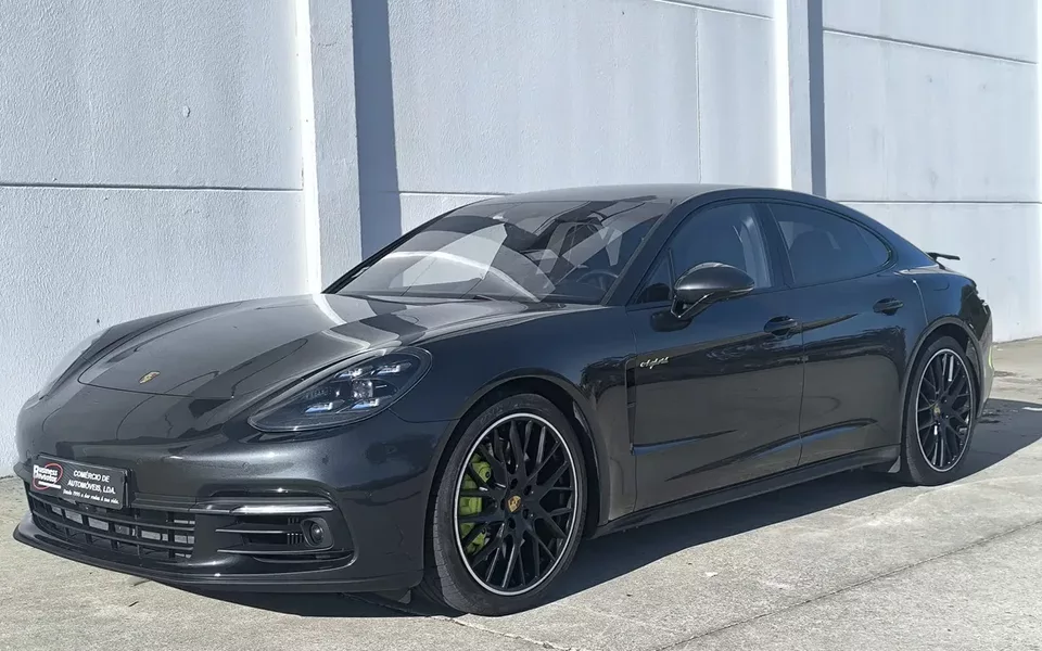 Porsche Panamera 4 E-Hybrid Executive