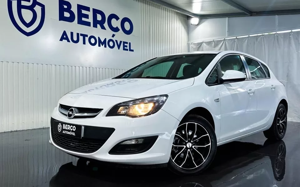 Opel Astra 1.6 CDTI Cosmo S/S J18