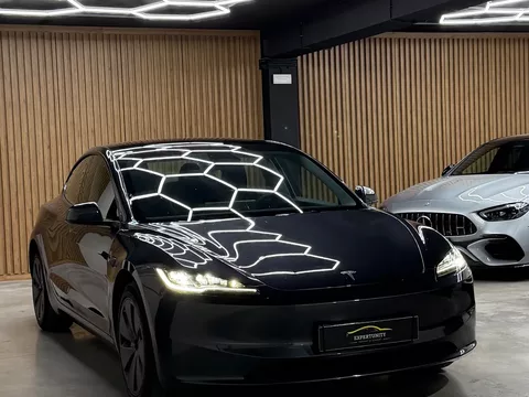 Tesla Model 3 Tração Traseira Premium
