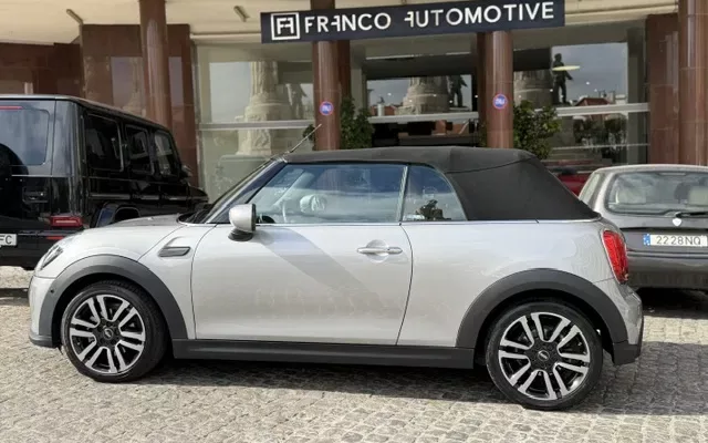 MINI Cabrio Cooper Classic Auto