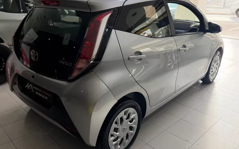 Toyota Aygo 1.0 Plus