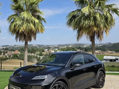 Porsche Macan Electric 4