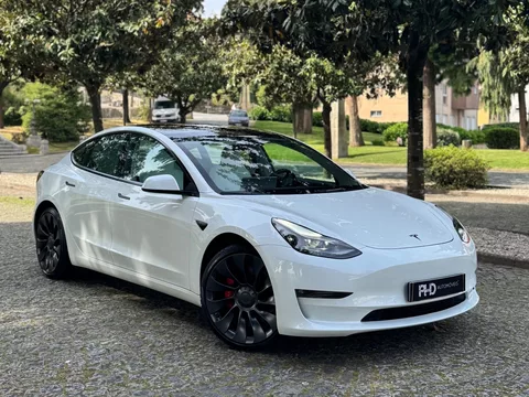 Tesla Model 3 Performance Tração Integral