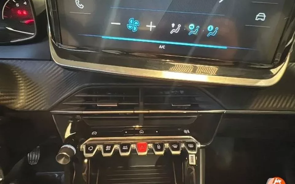 PEUGEOT 208 Style Gasolina 100 S&S 6 Vel MAN