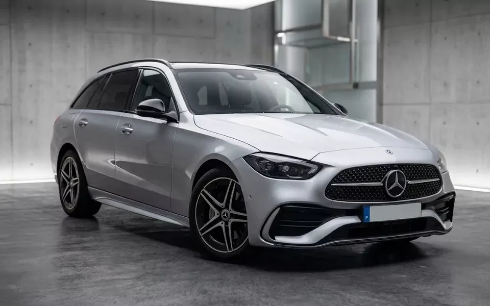 Mercedes-Benz C 300 e T 9G-TRONIC AMG Line