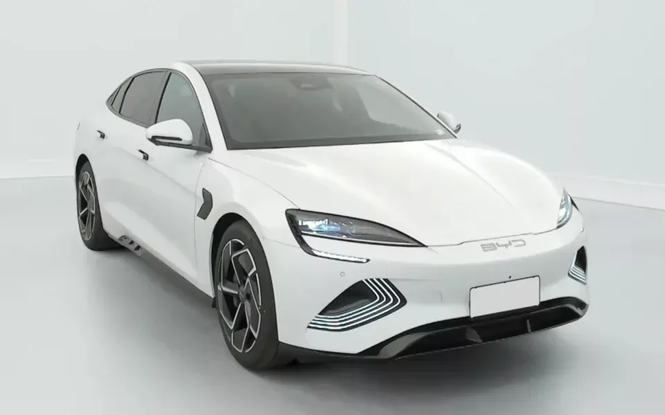 BYD SEAL 82,5 kWh 313 ch RWD Design Zéro km immatriculé