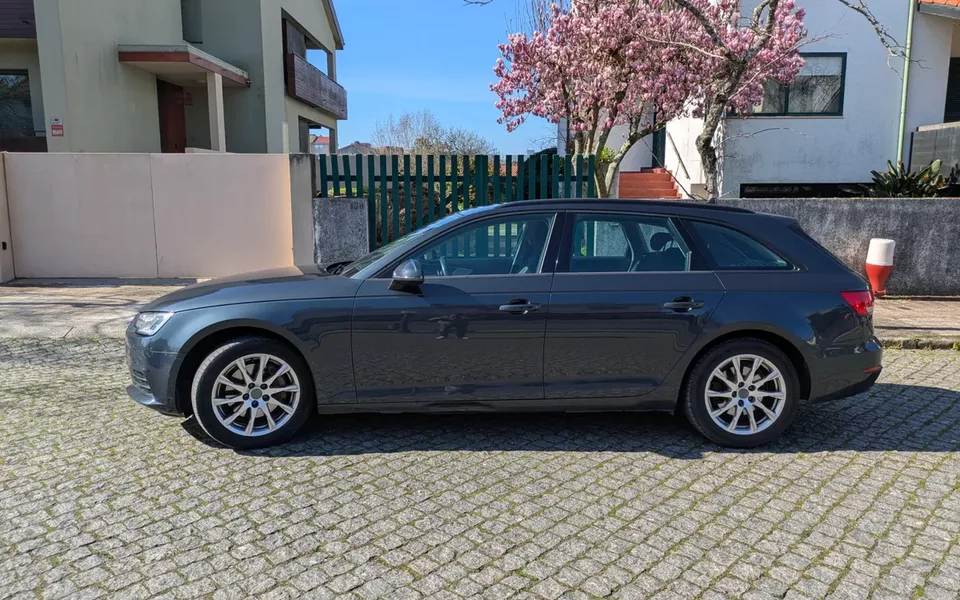 Audi A4 Avant 2.0 TDi S tronic