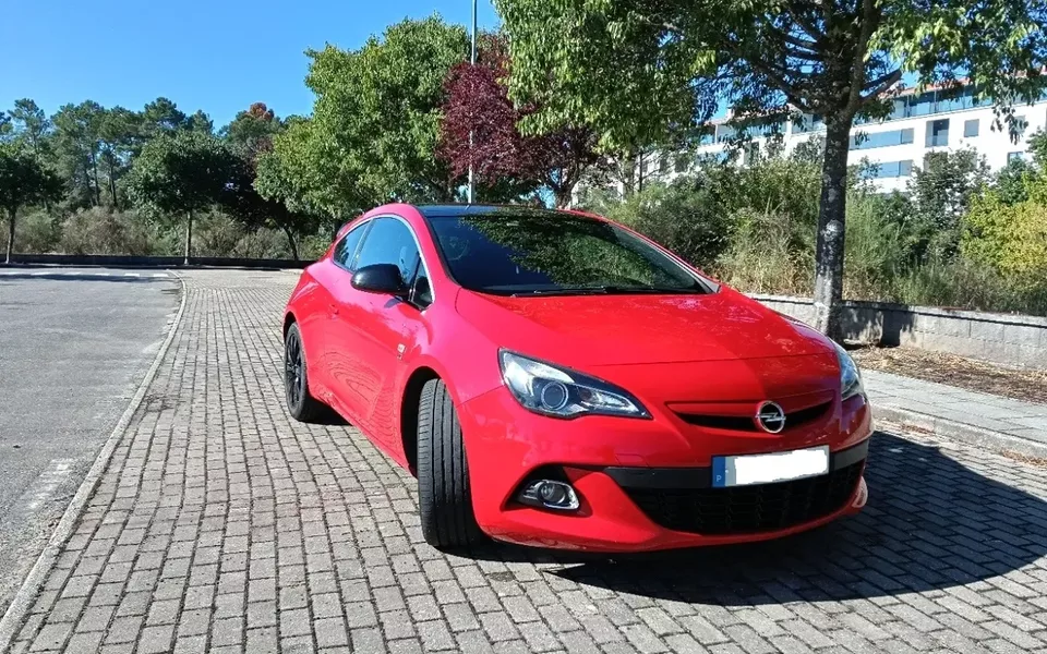 Opel Astra GTC