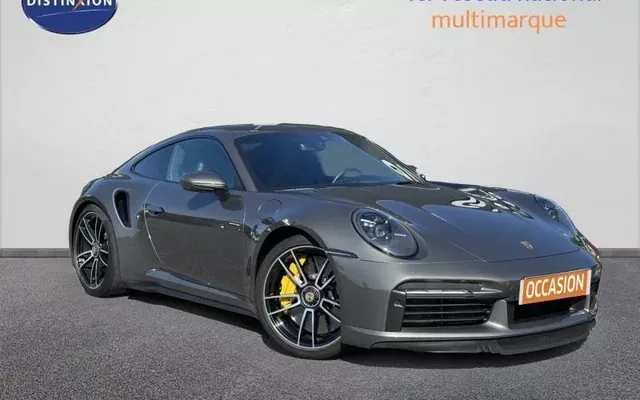 PORSCHE 911