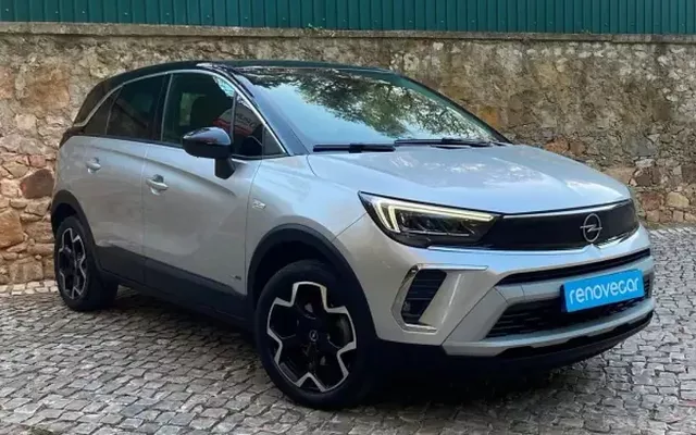 Opel Crossland 2023 1.2 T Design & Tech