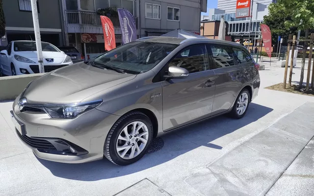 Toyota Auris Touring Sports 1.8 HSD Comfort+P.Techno