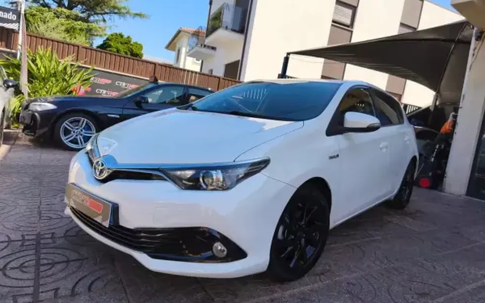 Toyota Auris 2016 1.8 HSD Comfort+J17