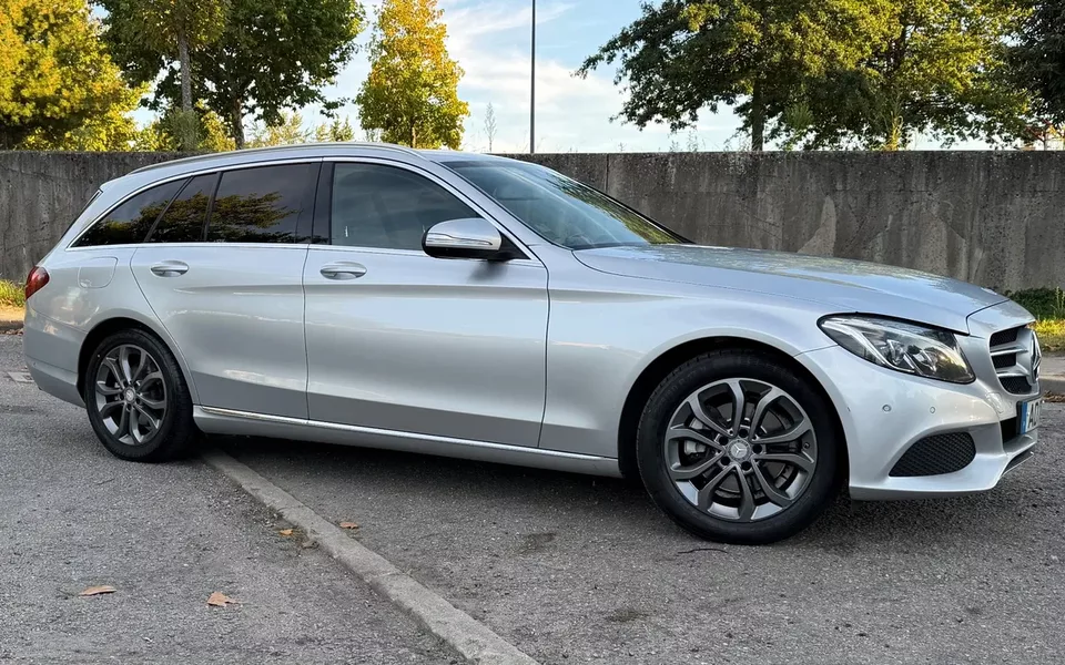 Mercedes-Benz C 220