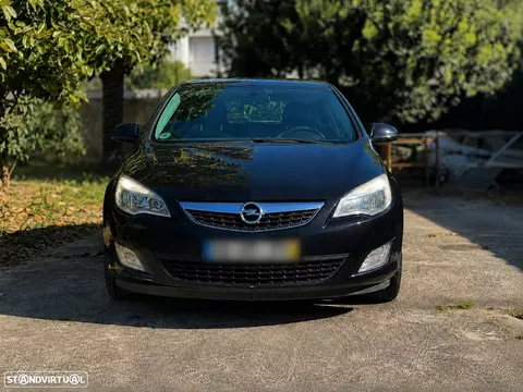 Opel Astra 1.7 CDTI Cosmo ecoFLEX