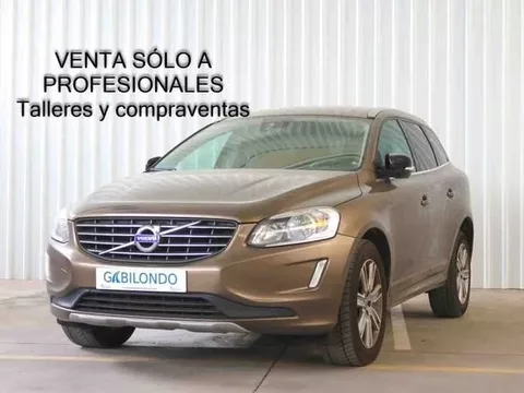 VOLVO XC60 2.0 D3 Momentum Auto