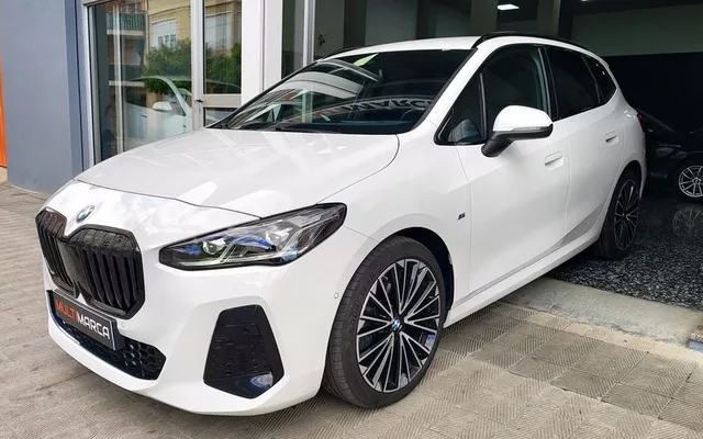 BMW Serie 2 Active Tourer 218i - 27995€ en Figueres