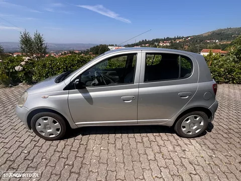 Toyota Yaris 1.0 Terra DA+ABS+CD