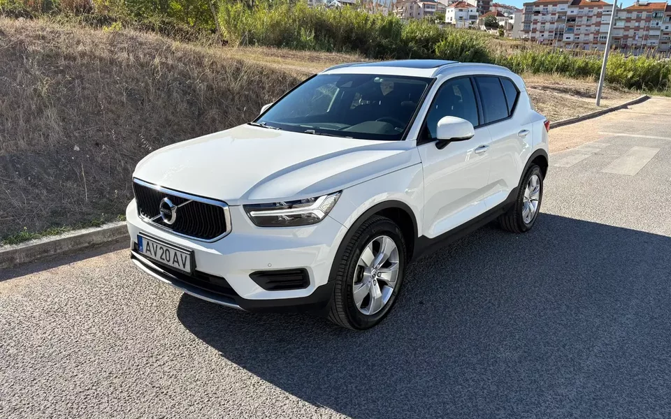 Volvo XC 40 T3 Momentum