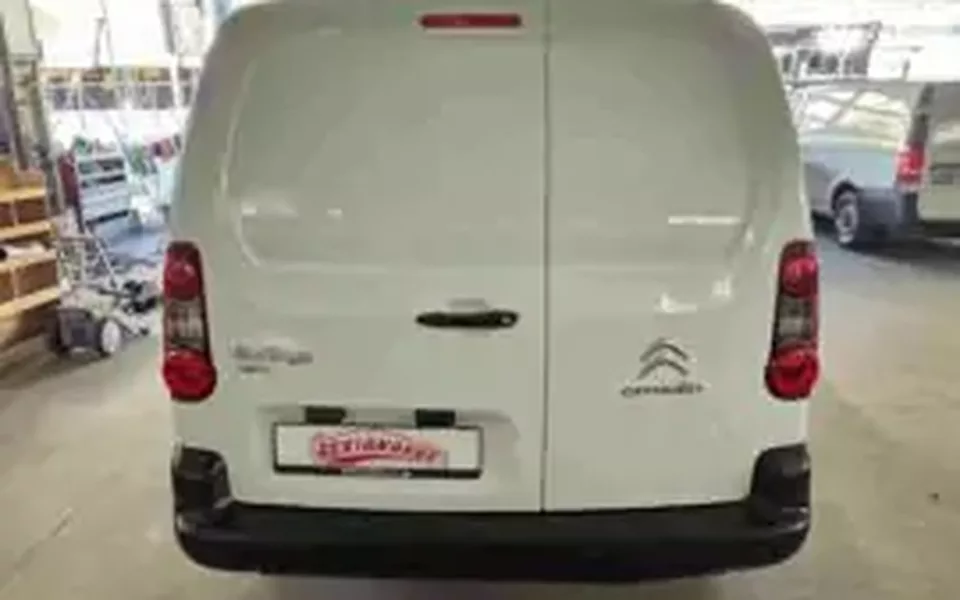 Citroen Berlingo '19 1.6 Diesel 100hp - BlueHDi Club