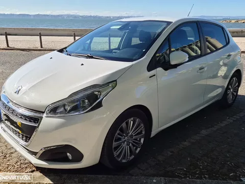 Peugeot 208 1.5 BlueHDi Signature