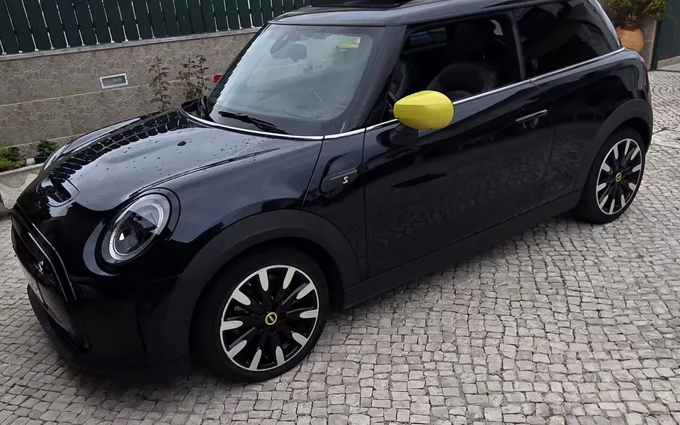 MINI Coupé