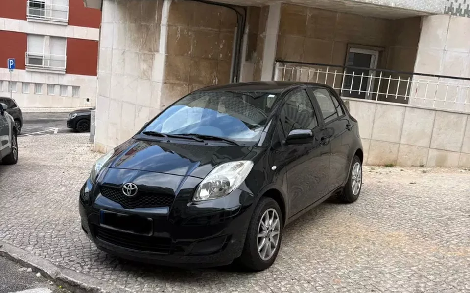 Toyota Yaris 1.0 VVT-i Cool
