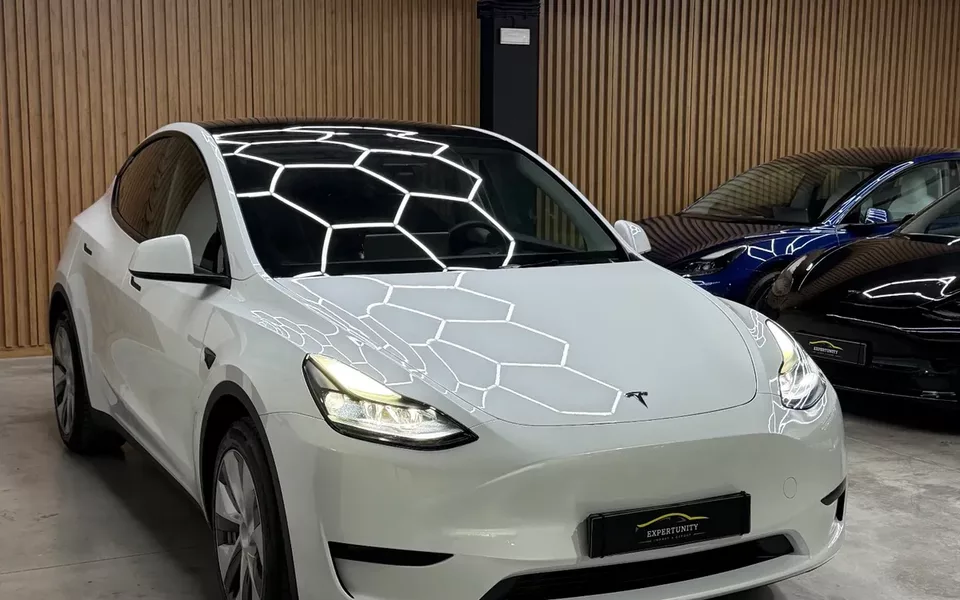 Tesla Model Y Standard