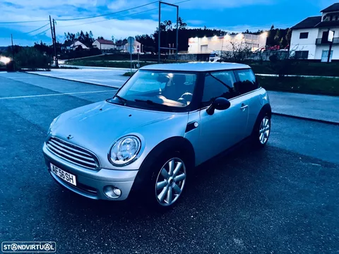MINI 3 Portas One