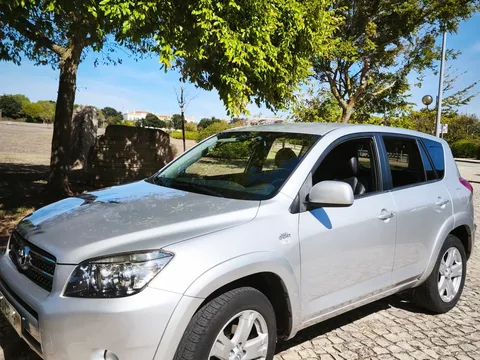 Toyota RAV4 2.2 D-4D X NAVI