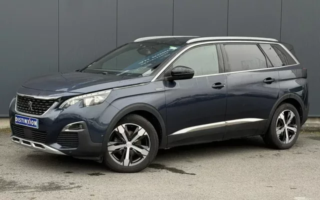 PEUGEOT 5008