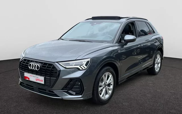 AUDI Q3 S-LINE AUTOMAAT 150PK CAMERA SENSOREN CARPLAY GPS TREKHAAK