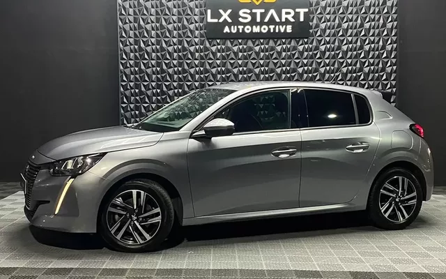 Peugeot 208 1.2 PureTech Allure EAT8