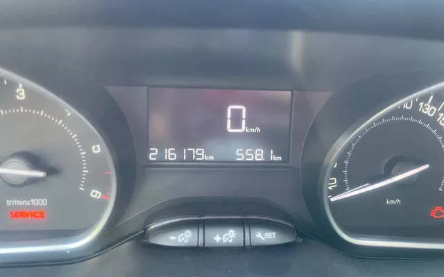 Peugeot 208 1.6 BlueHDi Style