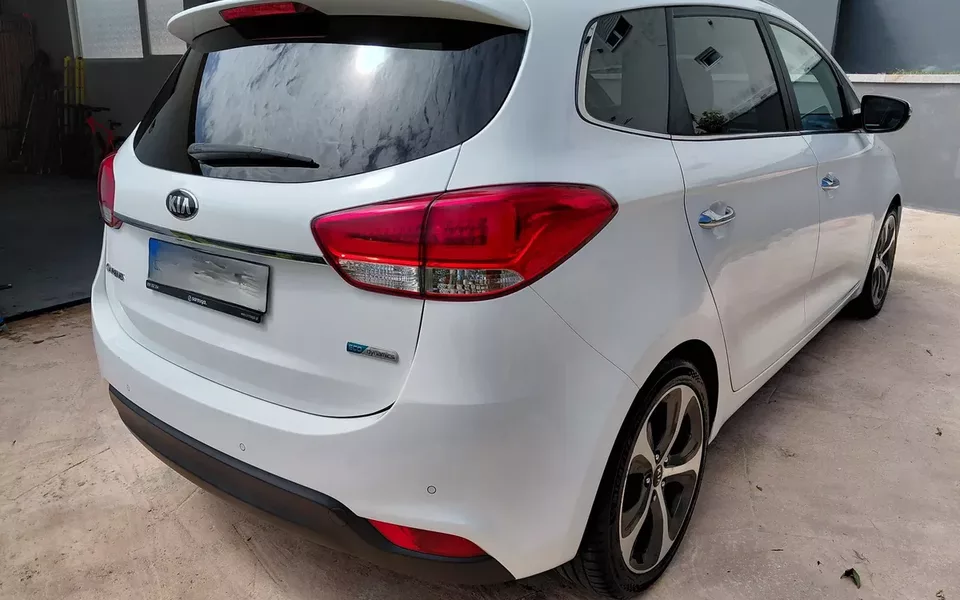 Kia Carens 1.7 CRDi ISG TX